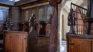 Platz des Priors im Chorgestühl